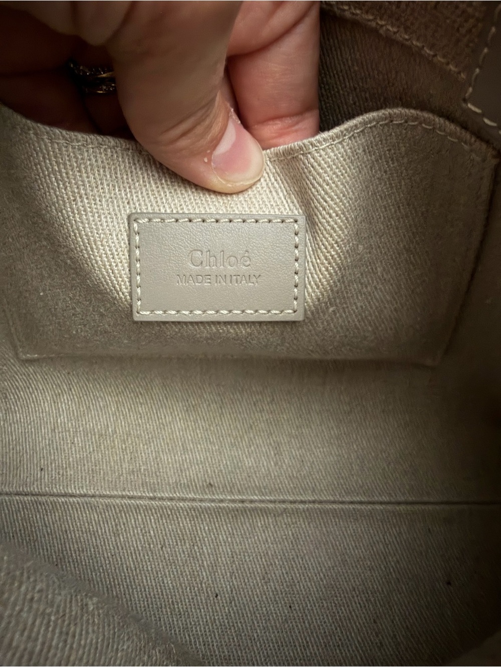 Chloé Small Woody Tote in Vintage Khaki - Picture 10 of 16